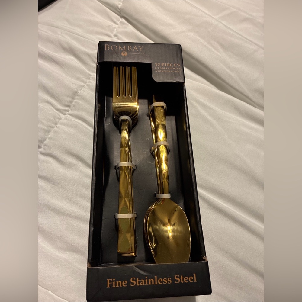 Bombay fine stainless steel Arielle gold flatware set